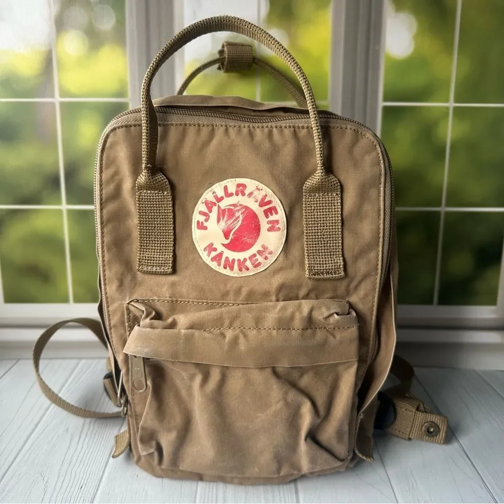 Kånken Mini Khaki Tan Backpack